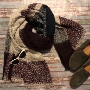 Plaid oblong scarf